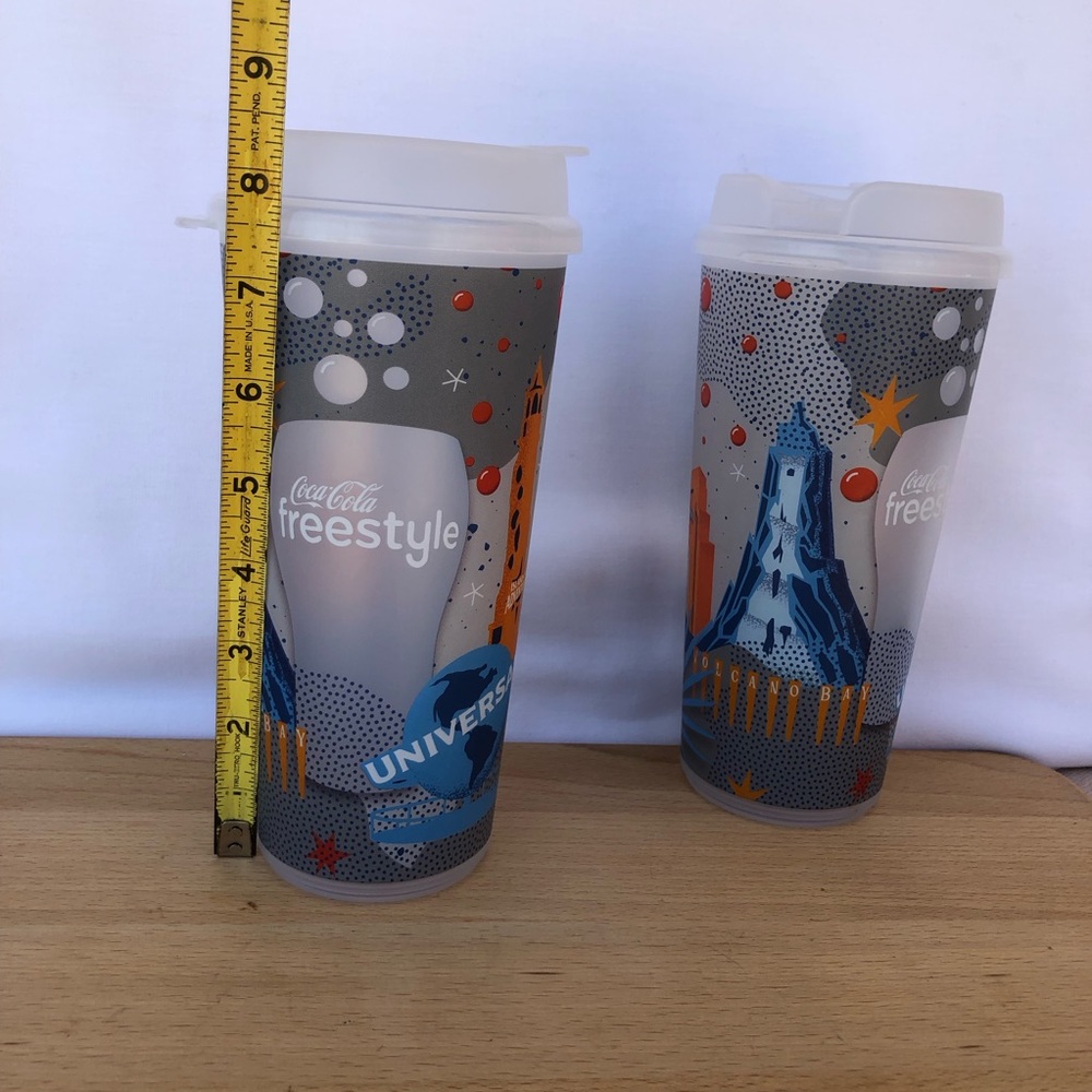 2 Refillable Coca-Cola Freestyle Universal Studios Orlando Parks Tumblers 24 Oz - Picture 13 of 16